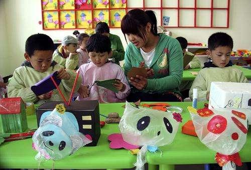 性格霸道 爱出风头 过于内向的娃在幼儿园会被欺负,父母要留心